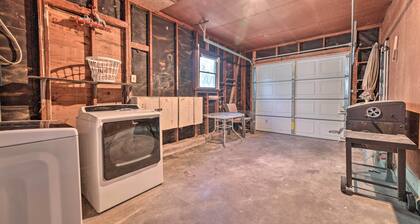 Yard w/ BBQ Pit: Getaway Near Dtwn Temple!