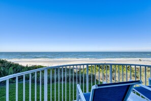 Property grounds - Oceanfront- Heated Pool-Balcony (Indialantic)