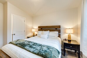 Cottage (2 Bedrooms) | Interior