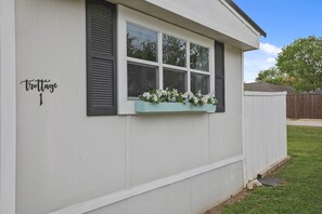 House (2 Bedrooms) | Interior - Boat & Fish on Lewisville Lake: Pet-friendly Haven (Lake Dallas)