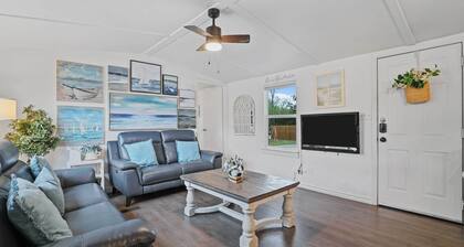 Boat & Fish on Lewisville Lake: Pet-friendly Haven