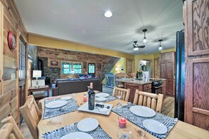 Dining - Franklin Cabin Surrounded by Smoky Mountains! (Franklin)