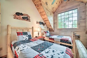 House (2 Bedrooms) | 2 bedrooms, bed sheets - Franklin Cabin Surrounded by Smoky Mountains! (Franklin)