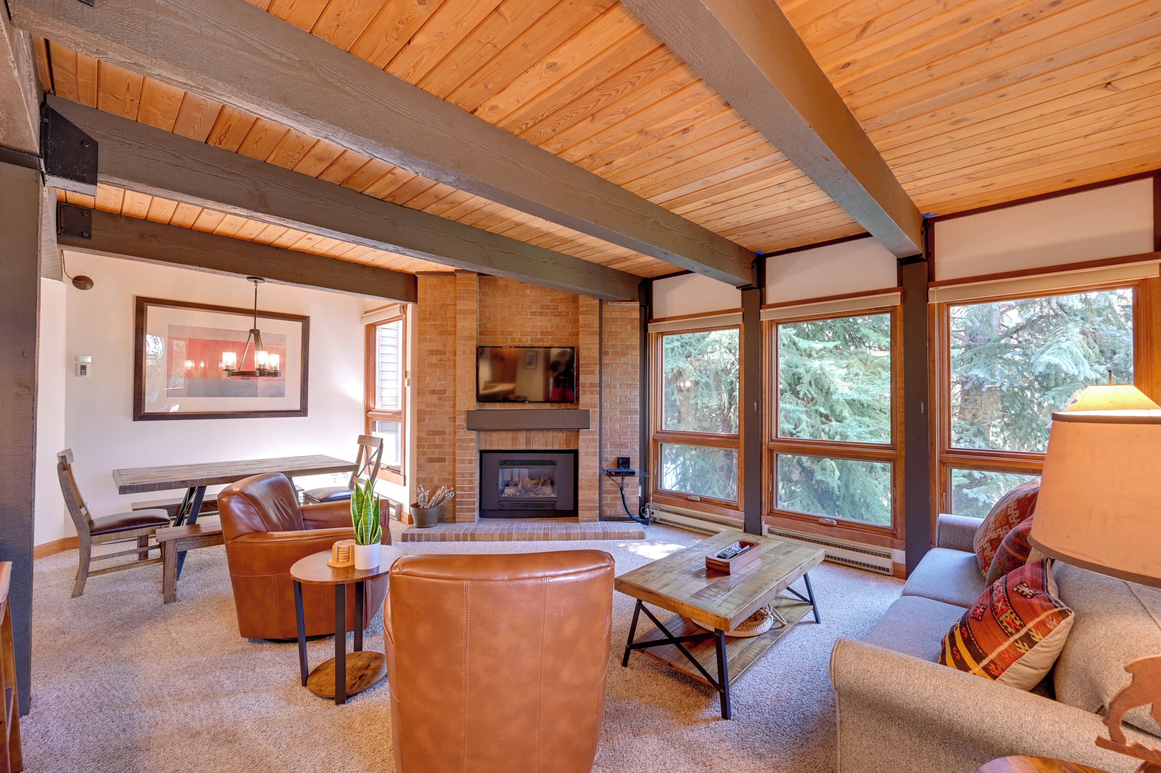 Apartment (2 Bedrooms) | Front of property