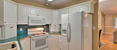 House (2 Bedrooms) | Interior