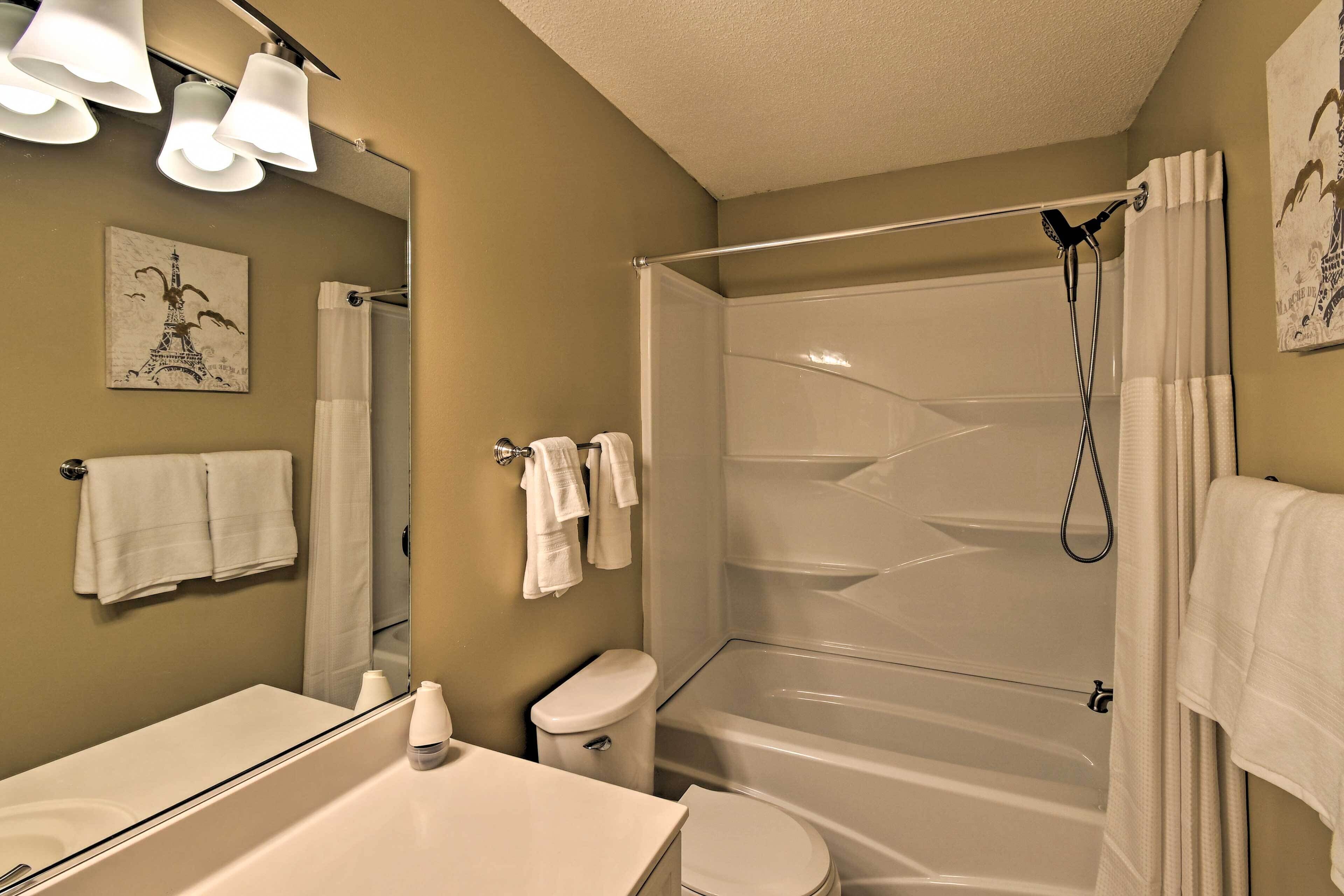 House (2 Bedrooms) | Interior