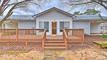 House (2 Bedrooms) | Front of property