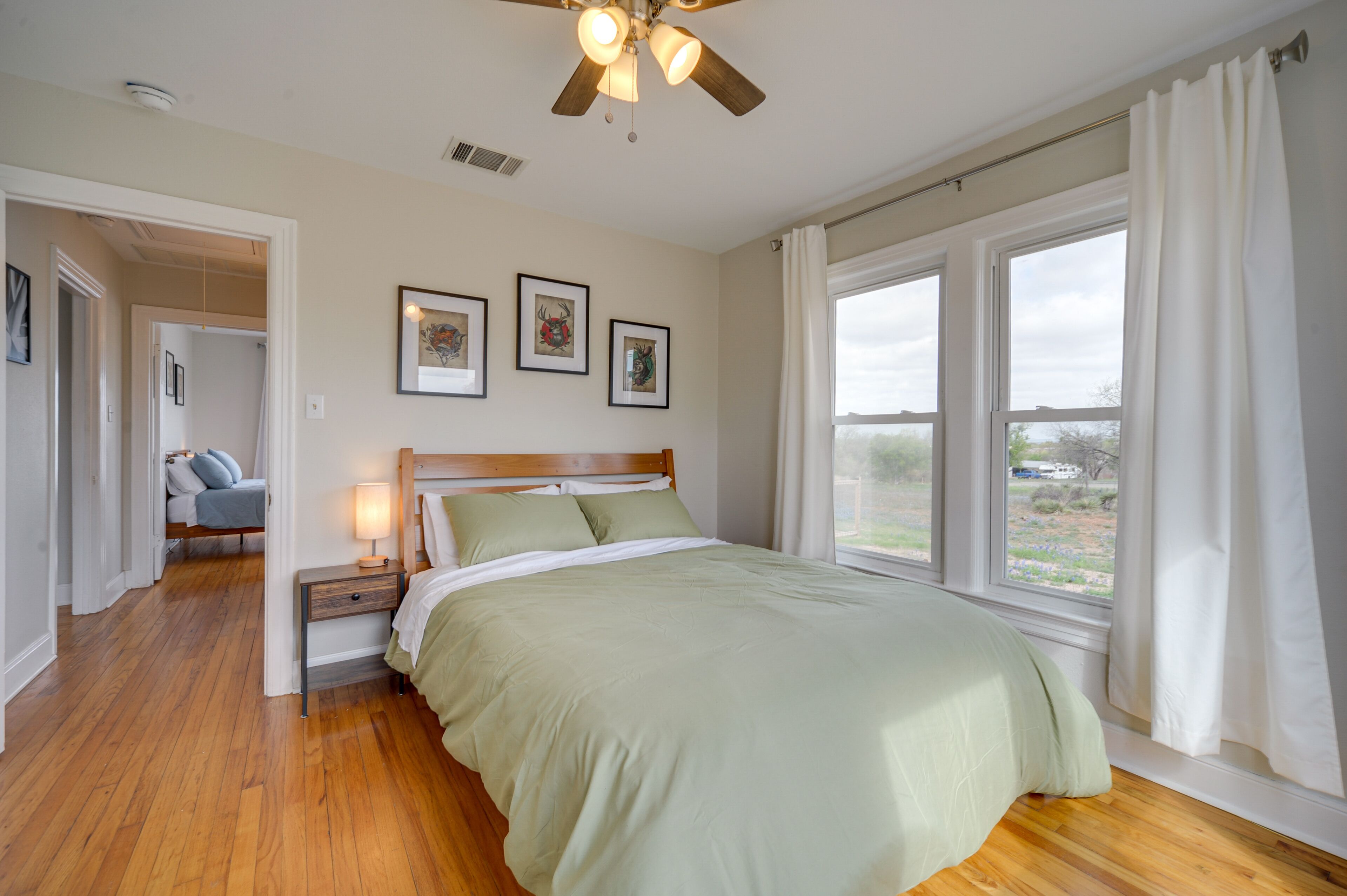 Pet-friendly Texas Retreat w/ Deck & Gas Grill!