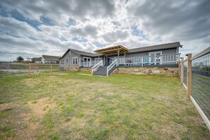 House (3 Bedrooms) | Interior - Pet-friendly Texas Retreat w/ Deck & Gas Grill! (Llano)