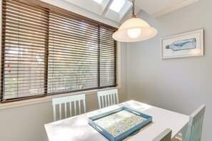 Dining - HH Condo on George Fazio Course w/ Community Pool! (Hilton Head Island)