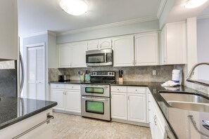 公寓 (3 Bedrooms) | 私人廚房 | 微波爐、焗爐、爐具、洗碗機