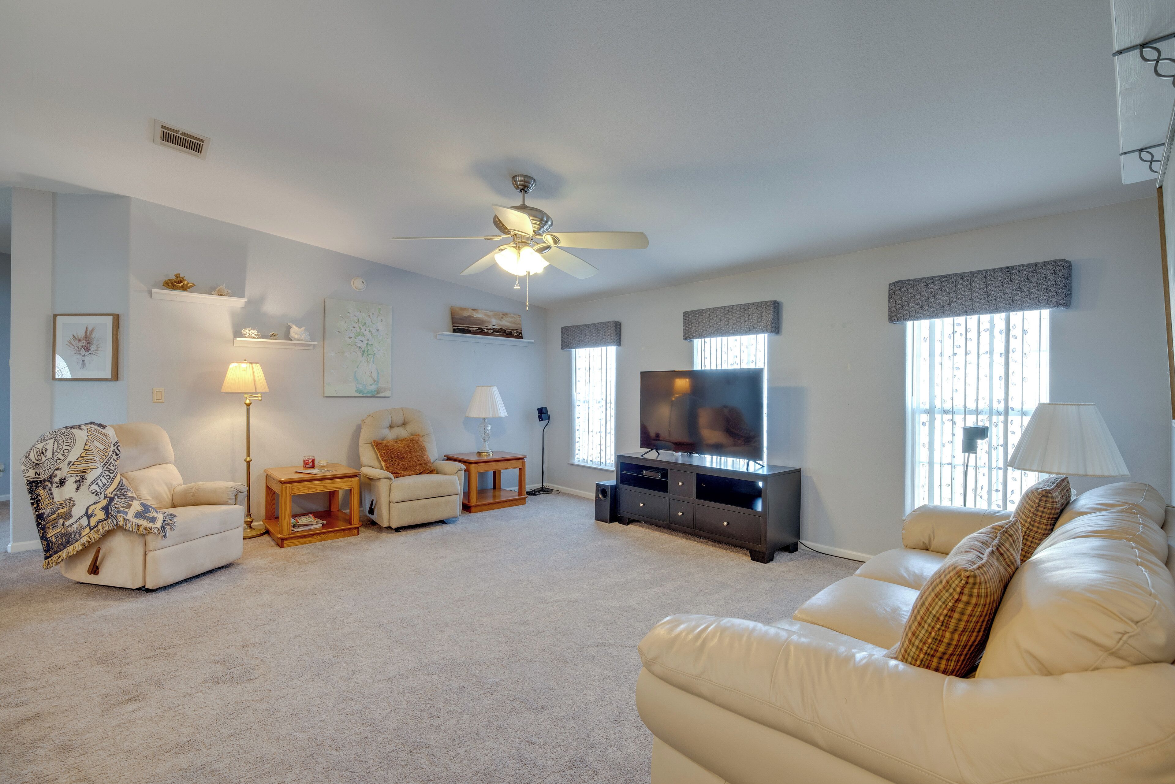 House (2 Bedrooms) | Interior