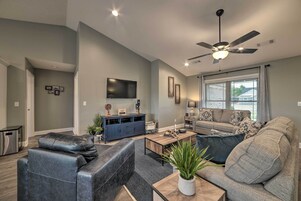 House (3 Bedrooms) | Front of property