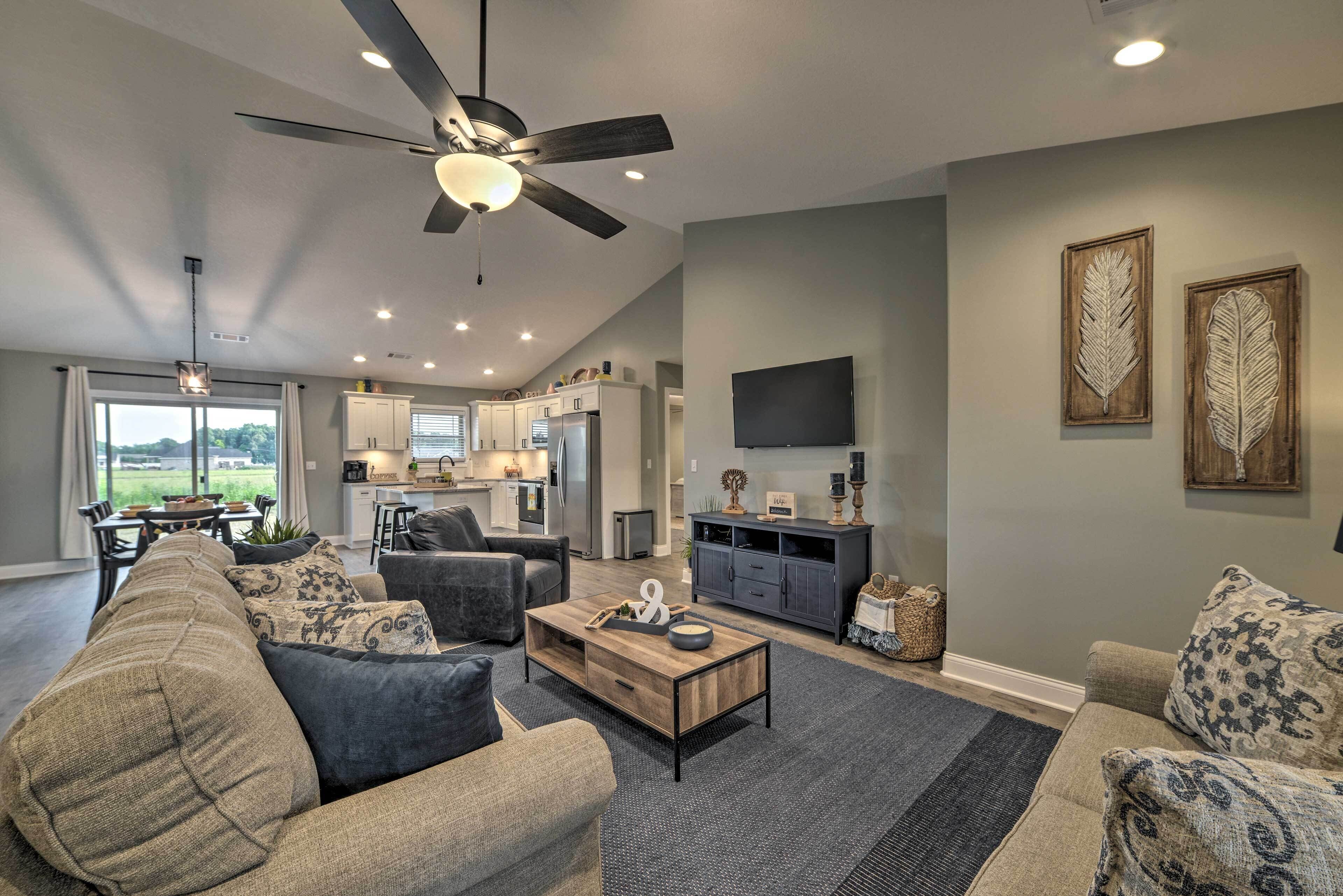 Cozy Murray Retreat Near MSU & Local Eateries