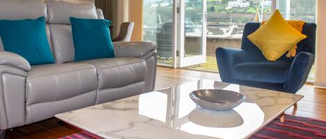 Cottage | Living area