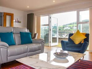 Cottage | Living area - 30 Dart Marina (Dartmouth)