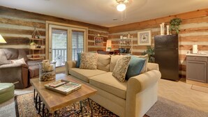 Apartment (1 Bedroom) | Interior - Riverfront Couple's Retreat in Smoky Mountains! (Townsend)