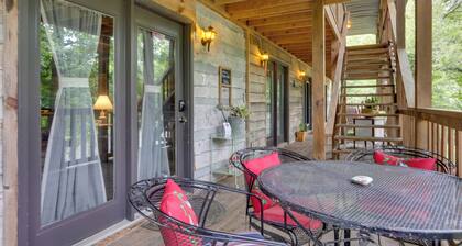 Riverfront Couple's Retreat in Smoky Mountains!