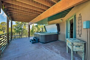 House (4 Bedrooms) | Interior - Large Ruidoso Home w/ Stunning Views & Hot Tub! (Ruidoso)