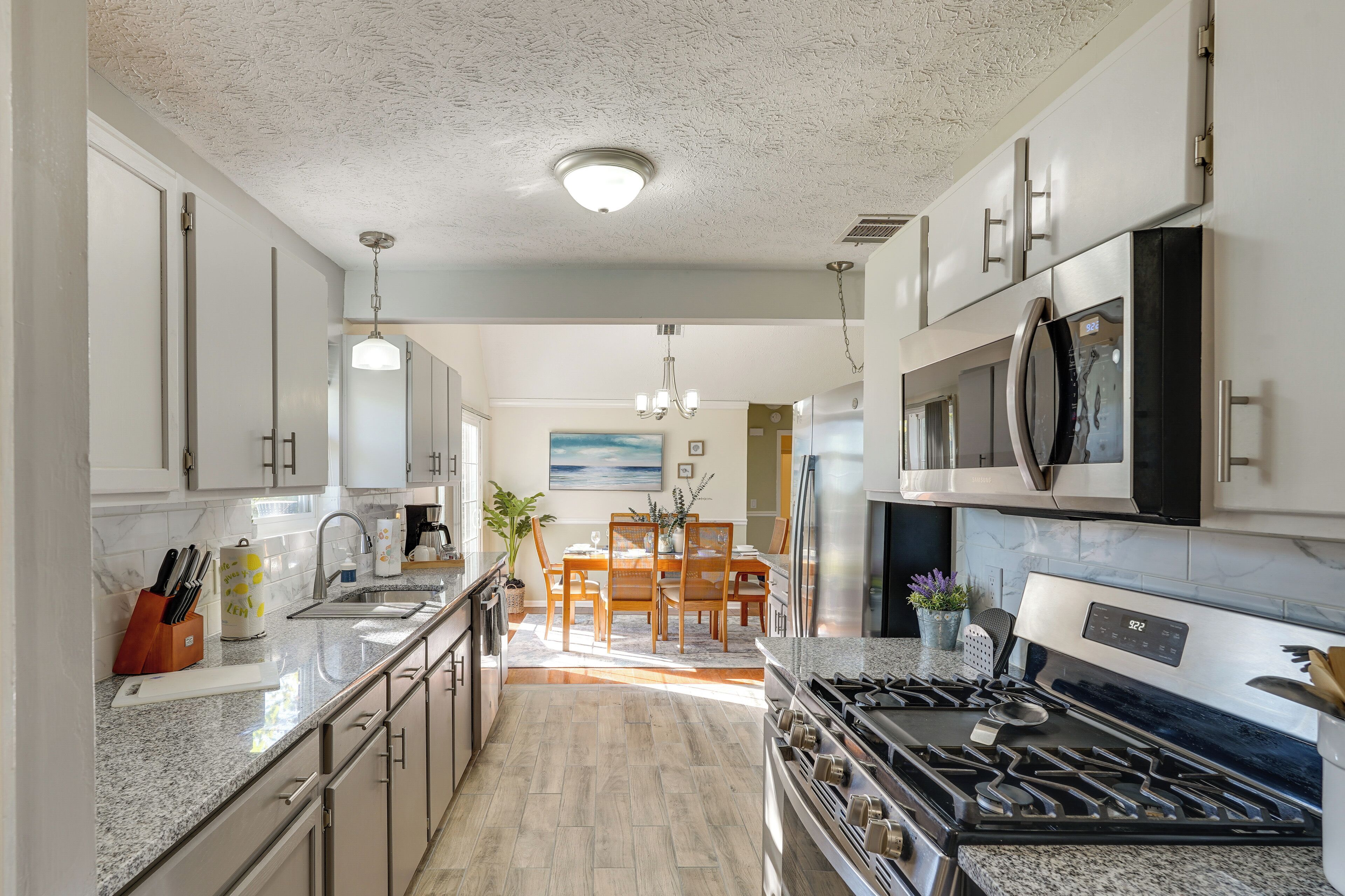 House (3 Bedrooms) | Interior