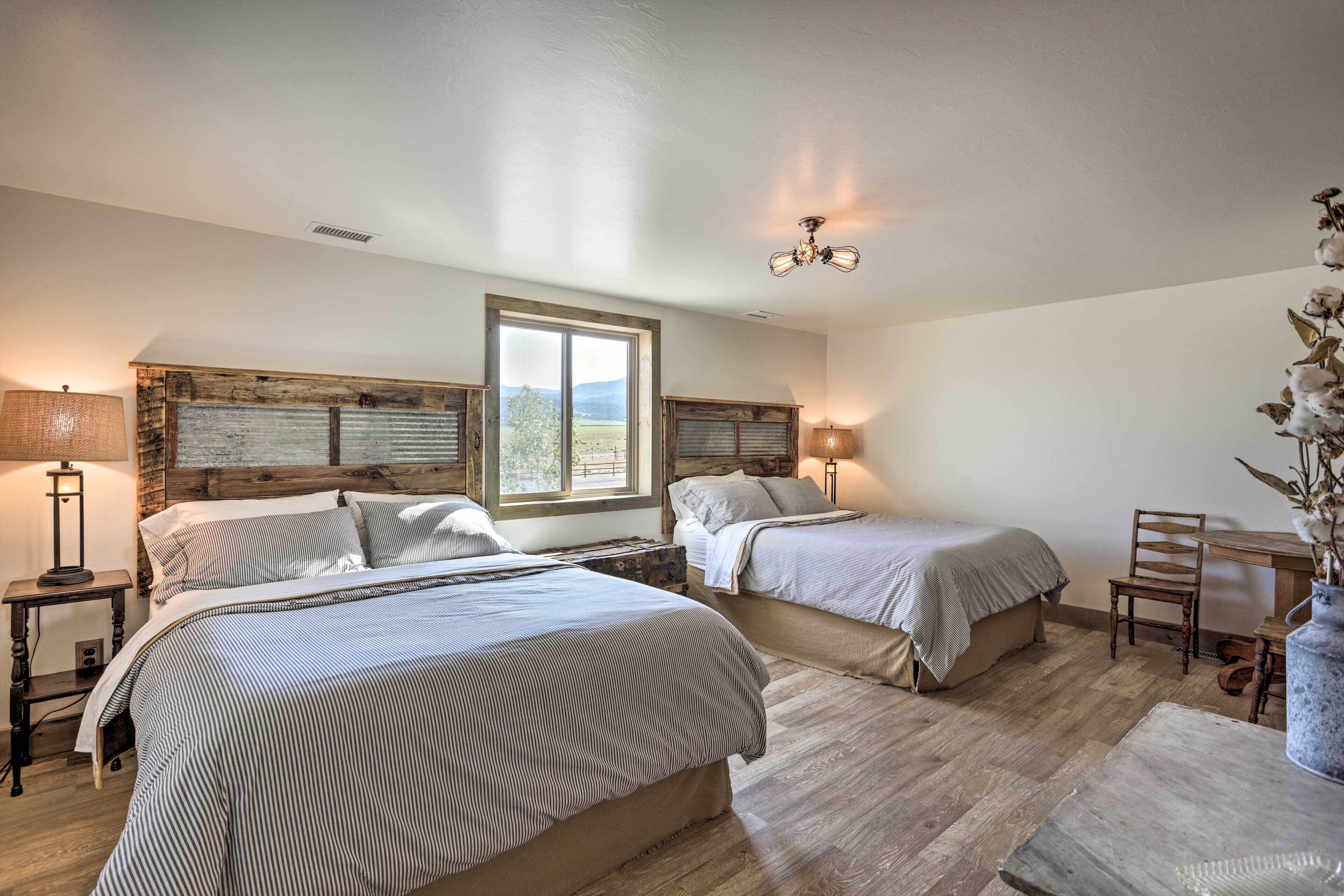 Montrose Barndominium on 7 Acres With Views!