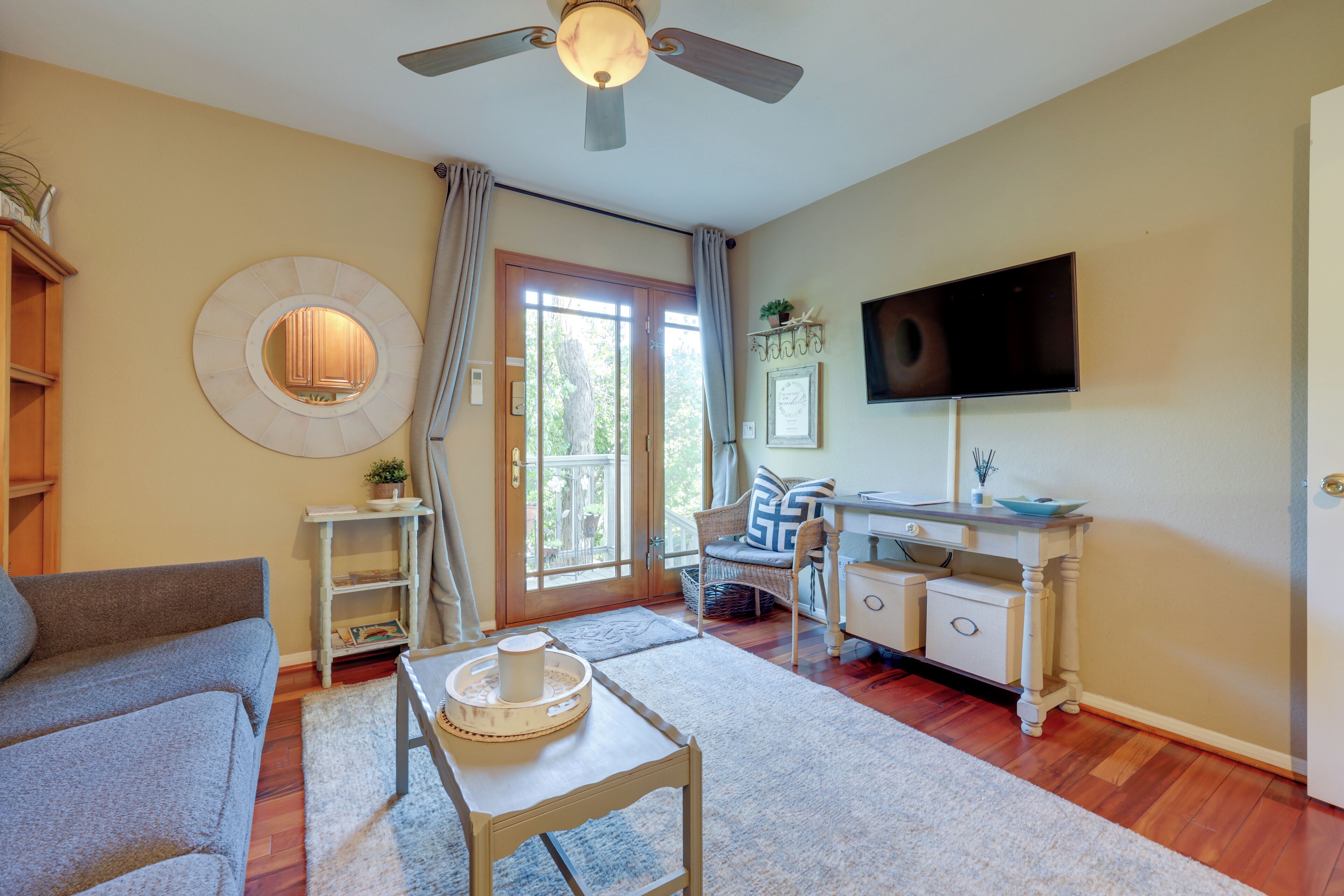 House (1 Bedroom) | Interior