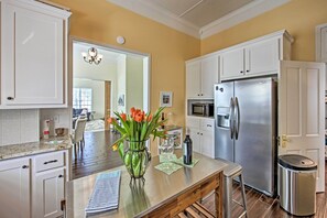 Ferienhaus (2 Bedrooms) | Eigene Küche | Mikrowelle, Ofen, Herdplatte, Geschirrspüler