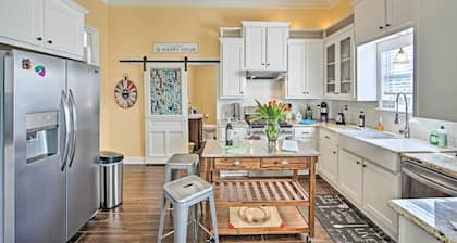 Renovated 'carnegie Cottage' - Walk to Dtwn!