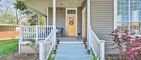 House (2 Bedrooms) | Front of property