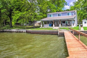 Front of property - Private Dock & Boat House: Lakefront Mabank Home (Mabank)