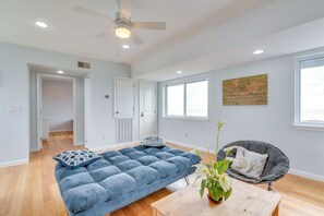 House (4 Bedrooms) | Interior - Boardwalk to Beach: Ocean-view Surfside Home! (Freeport)