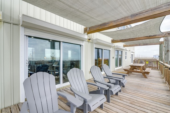 House (4 Bedrooms) | Interior - Boardwalk to Beach: Ocean-view Surfside Home! (Freeport)