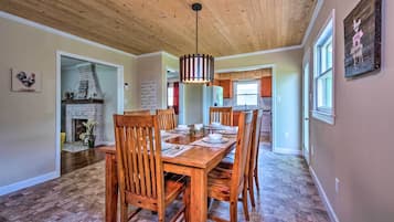 Cottage (3 Bedrooms) | Interior