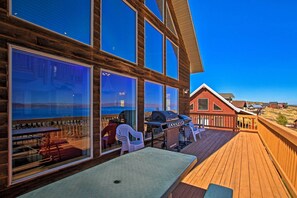 House (6 Bedrooms) | Interior