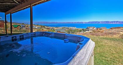 Garden City Lake House: Hot Tub & Views!
