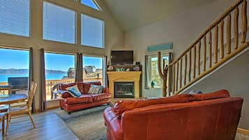 House (6 Bedrooms) | Interior