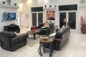 Nhà (3 Bedrooms) | Nội thất