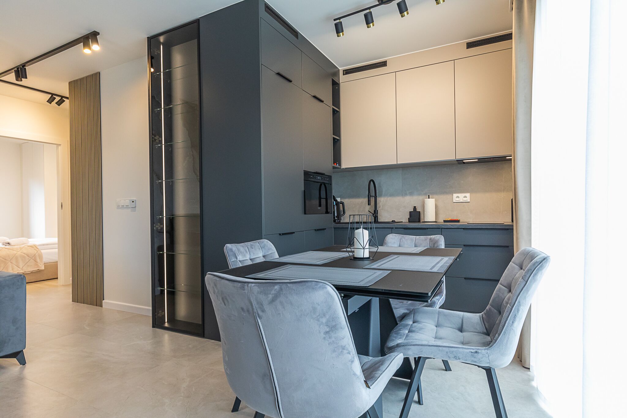 Family Apartment | Private kitchenette | Fridge, microwave, stovetop, dishwasher