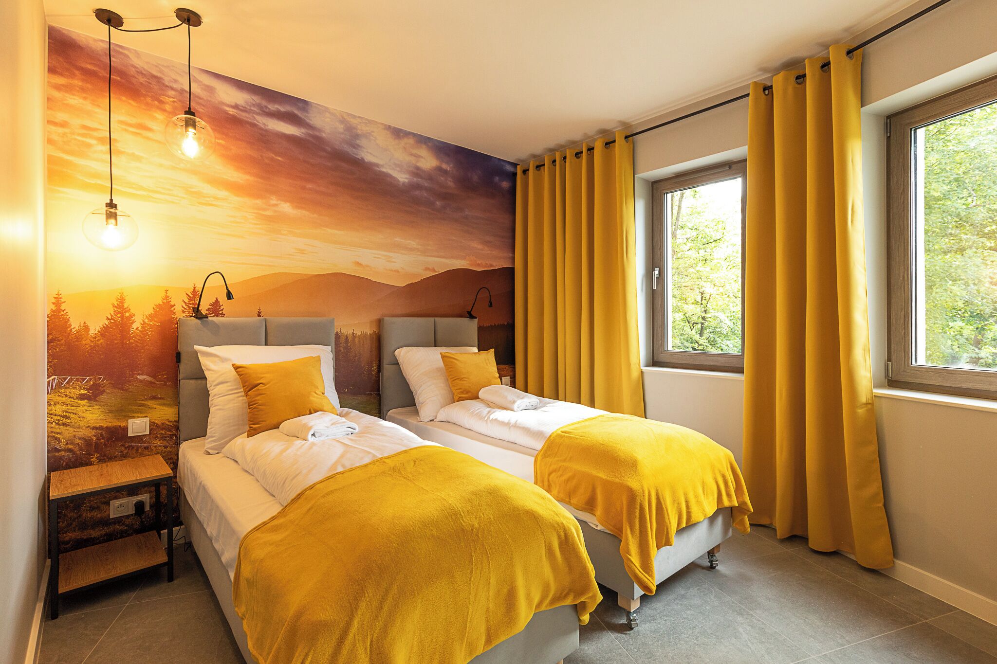 Classic Apartment | Desk, WiFi (free), bed sheets