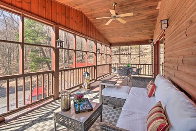 靠近失落河的小屋附露台和火坑!