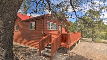 House (3 Bedrooms) | Front of property