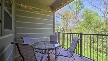 Apartment (2 Bedrooms) | Front of property