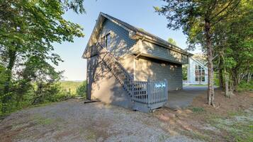 Apartment (0 Bedroom) | Interior