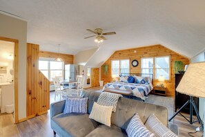 Apartment (0 Bedroom) | Interior