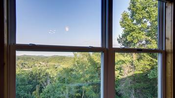 Apartment (0 Bedroom) | Interior