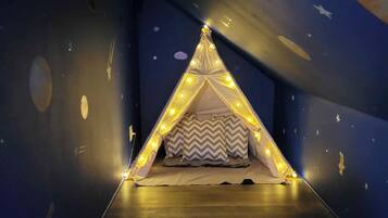 Apartment (0 Bedroom) | Interior