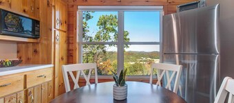 Near Douglas Lake: Mountain Jewel Haven w/ Views