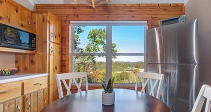 Near Douglas Lake: Mountain Jewel Haven w/ Views