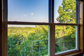 Interior - Near Douglas Lake: Mountain Jewel Haven w/ Views (Sevierville)