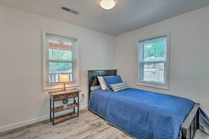 2 bedrooms, bed sheets